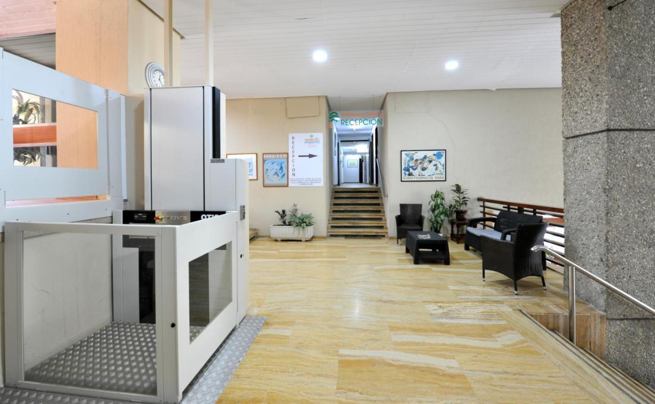 Almuñécar Apartamentos Chinasol מראה חיצוני תמונה